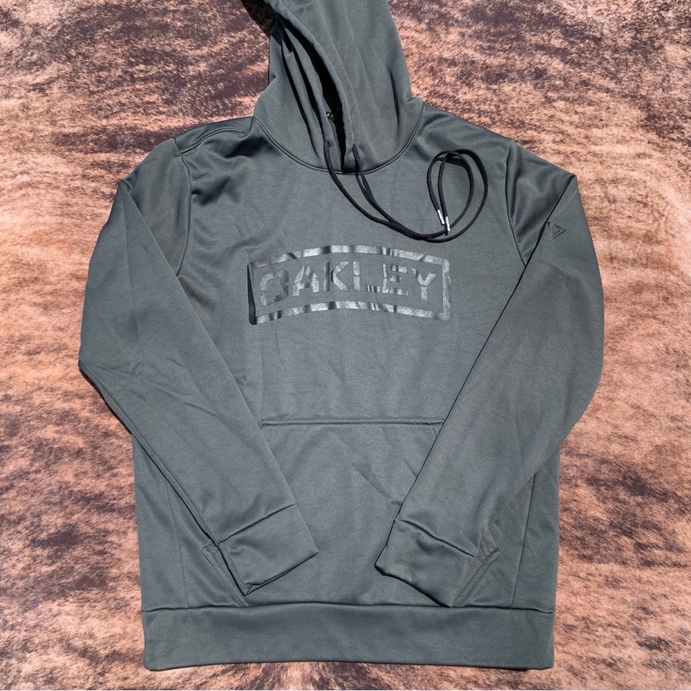 Men’s Oakley Hoodie Pullover Medium